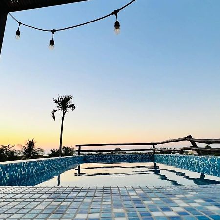 Hotel Mayari Holbox Exterior photo Rooftop pool at the hotel