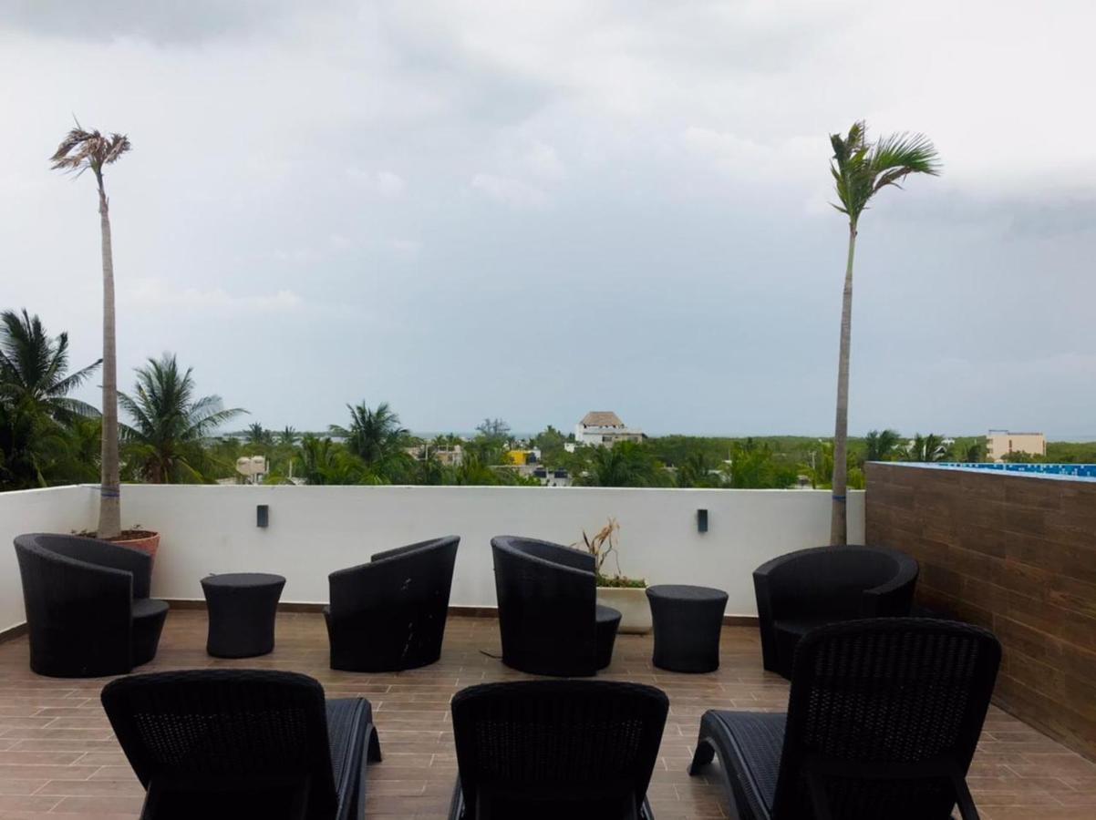 Hotel Mayari Holbox Exterior photo Rooftop view of the hotel