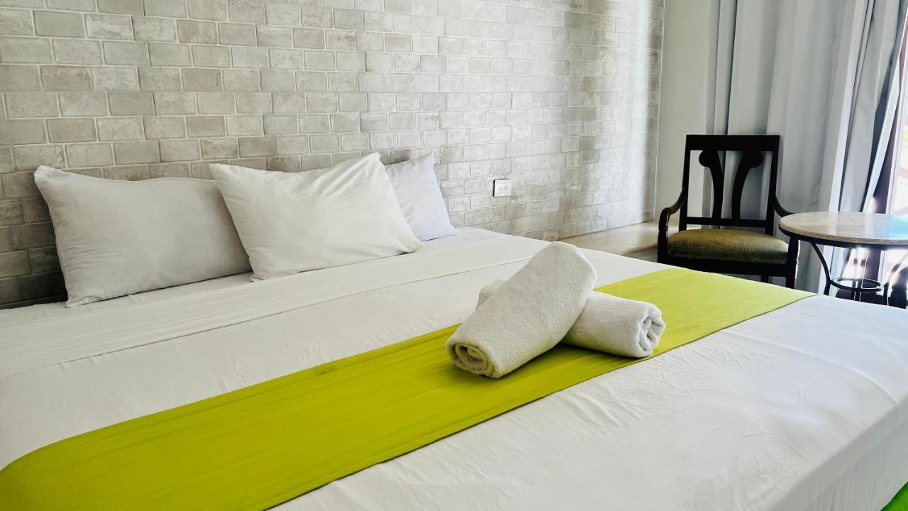 Hotel Mayari Holbox Exterior photo A bed runner