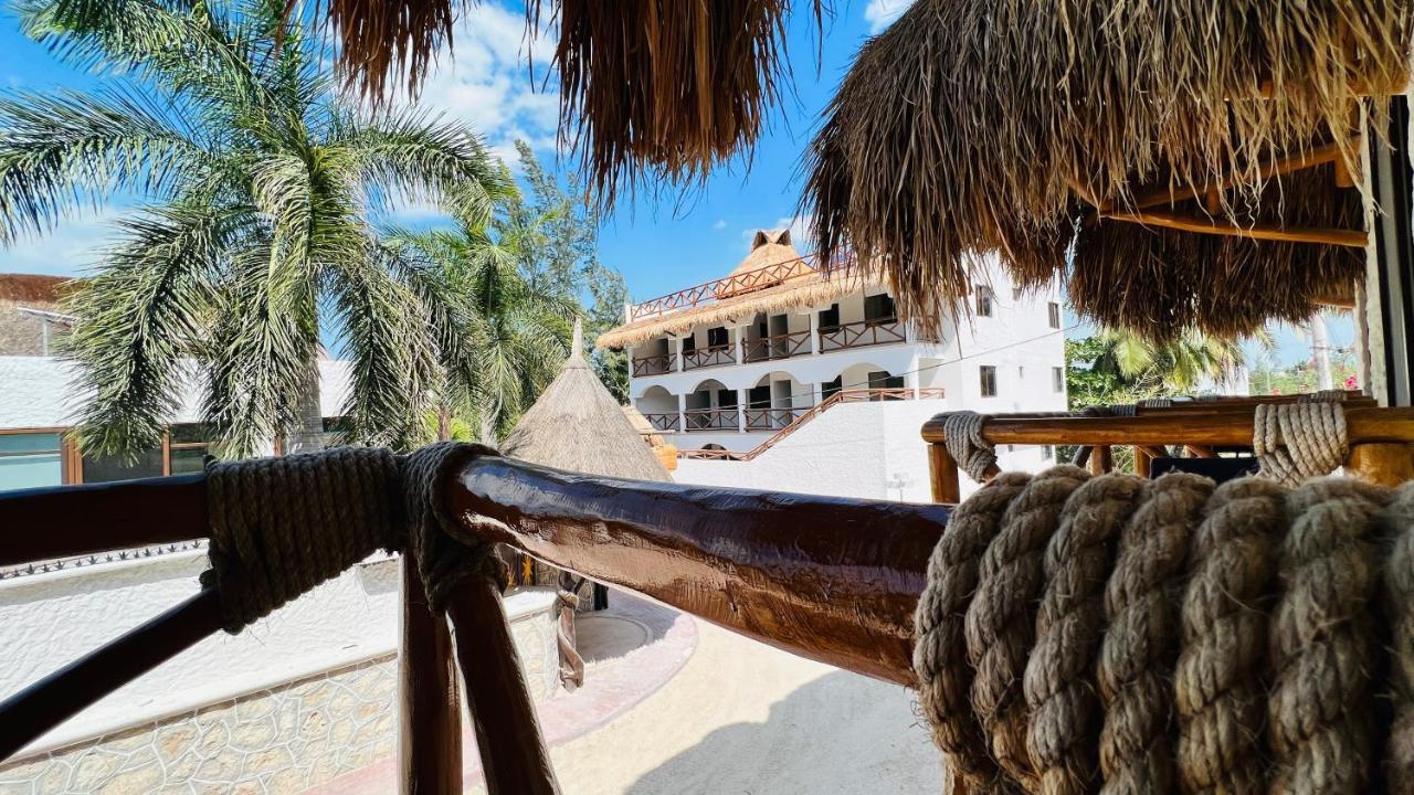Hotel Mayari Holbox Exterior photo
